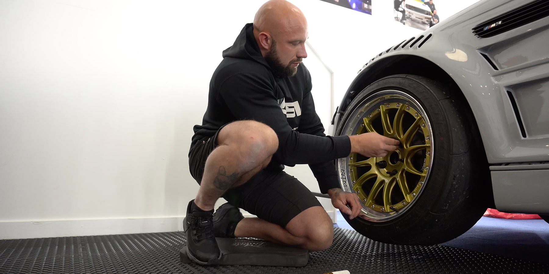 M3 Racecar – Vol 3; How to safely remove a wheel